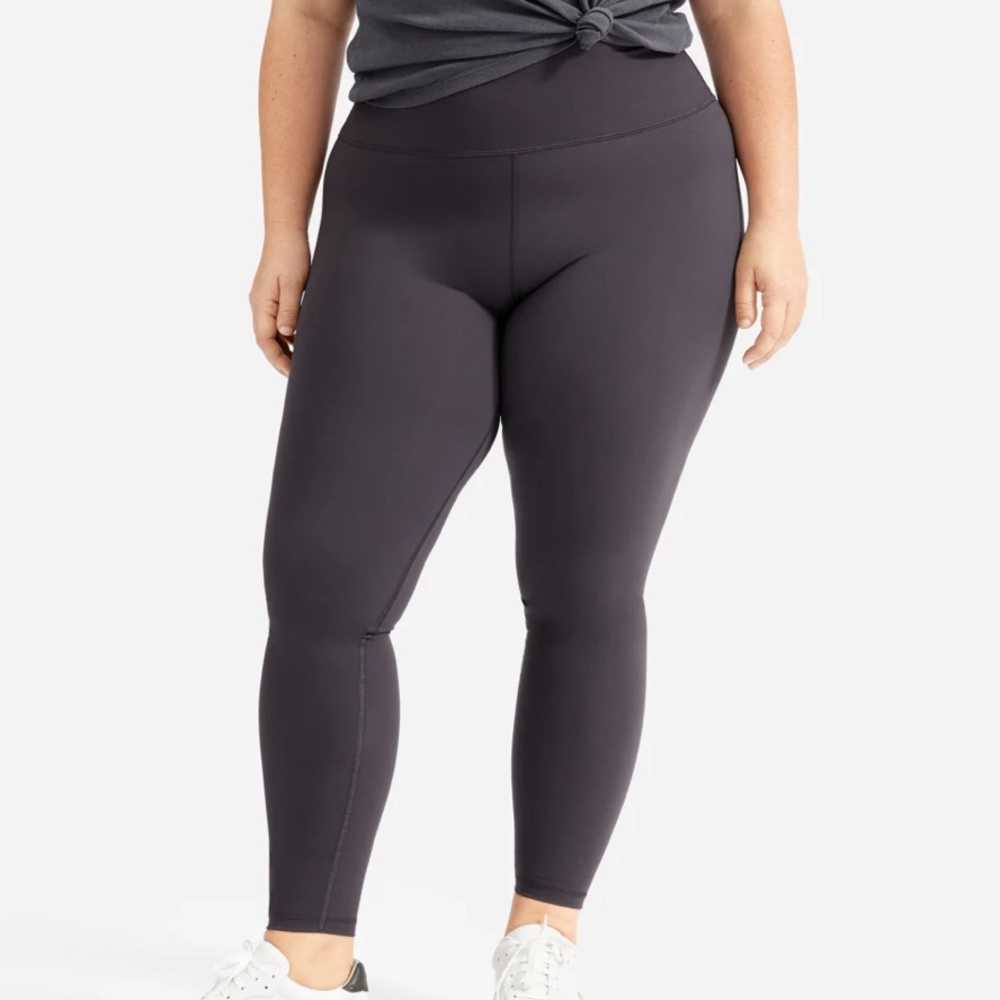 NWOT Everlane Perform Ankle Leggings